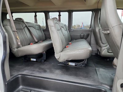 2023 Chevrolet Express Passenger 3500 1LS