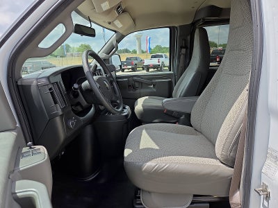 2023 Chevrolet Express Passenger 3500 1LS
