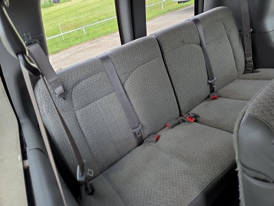2023 Chevrolet Express Passenger 3500 1LS