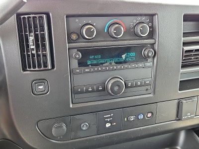 2023 Chevrolet Express Passenger 3500 1LS