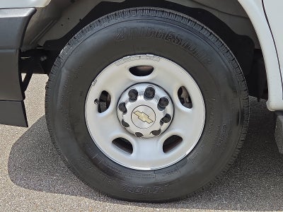 2023 Chevrolet Express Passenger 3500 1LS