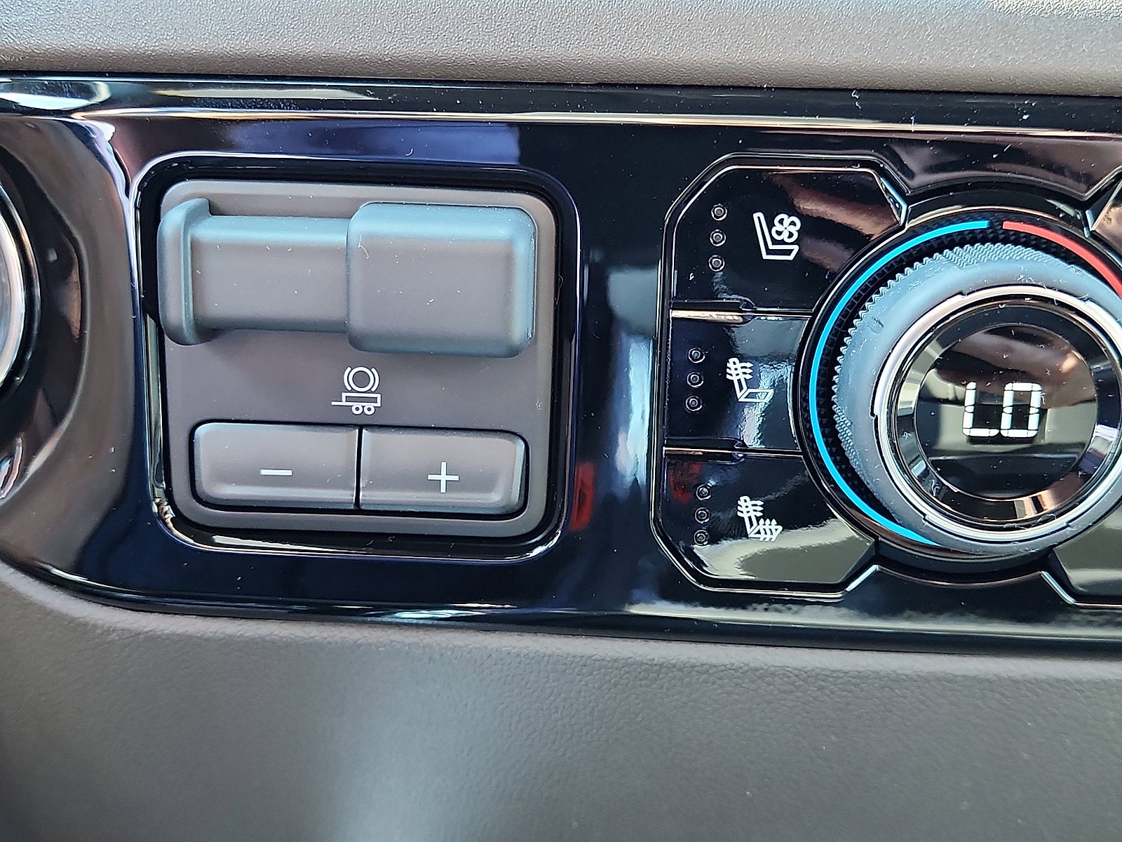 2025 Chevrolet Silverado 3500 HD LTZ