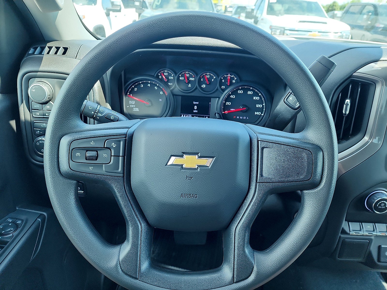 2025 Chevrolet Silverado 1500 Custom