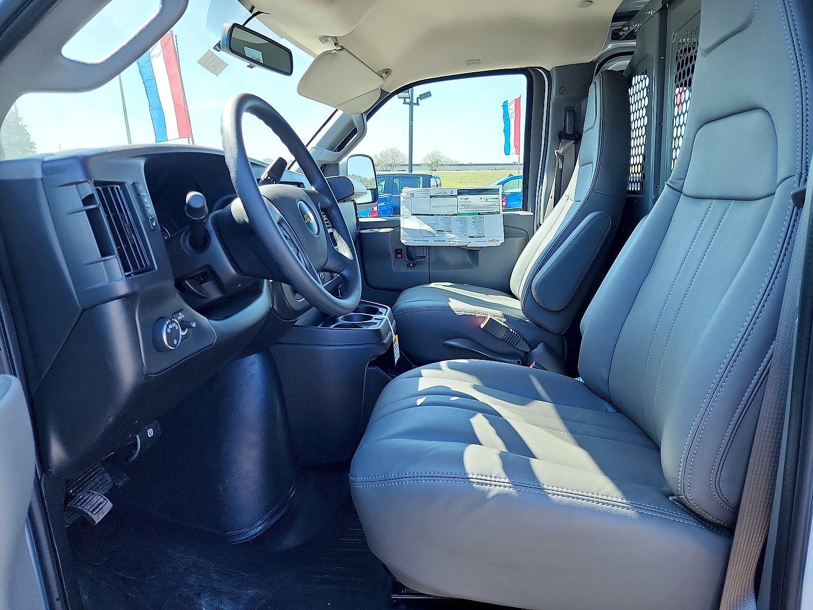 2025 Chevrolet Express Cargo 2500 WT