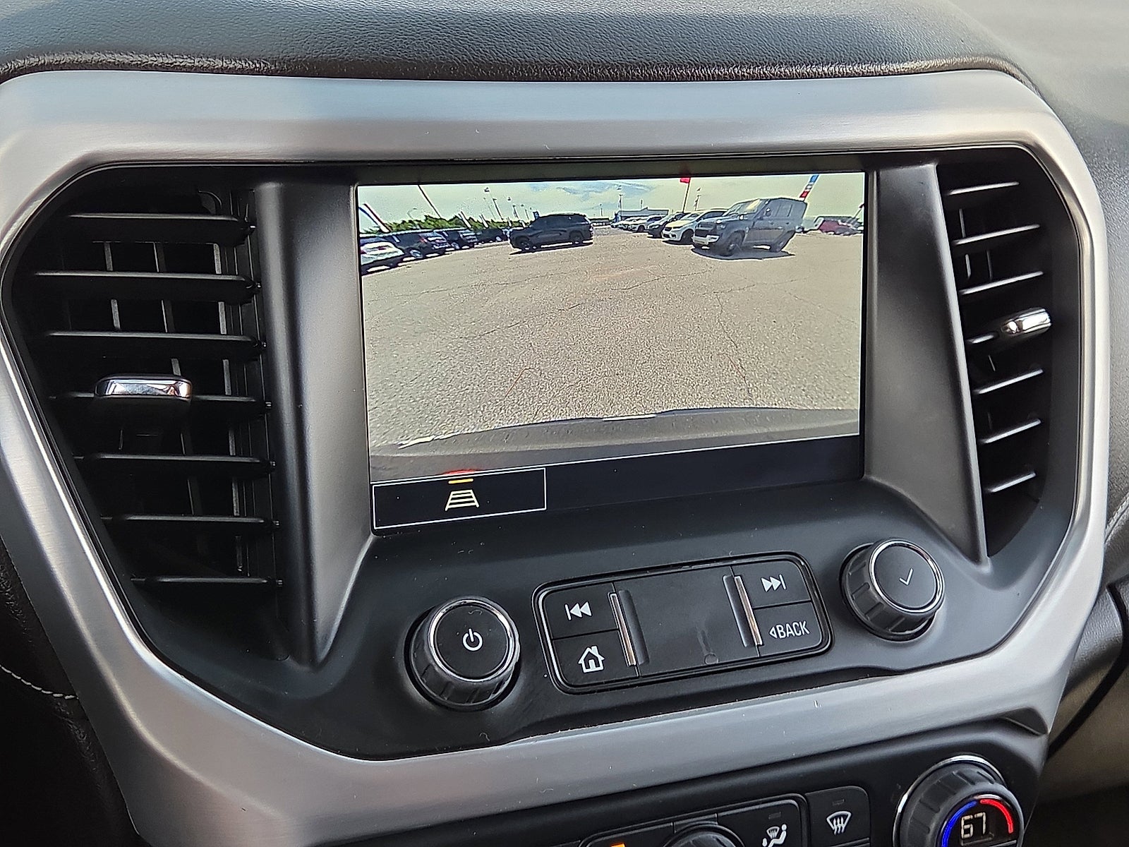 2023 GMC Acadia SLT