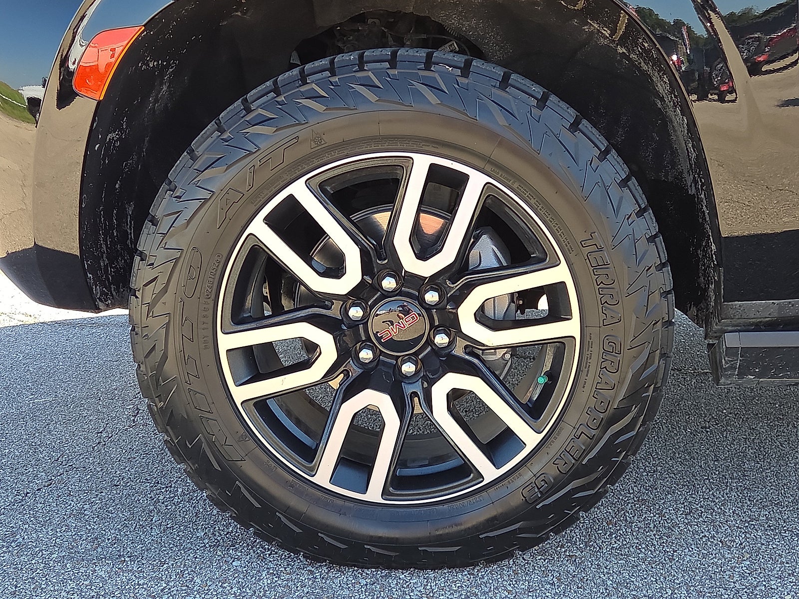 2024 GMC Yukon AT4