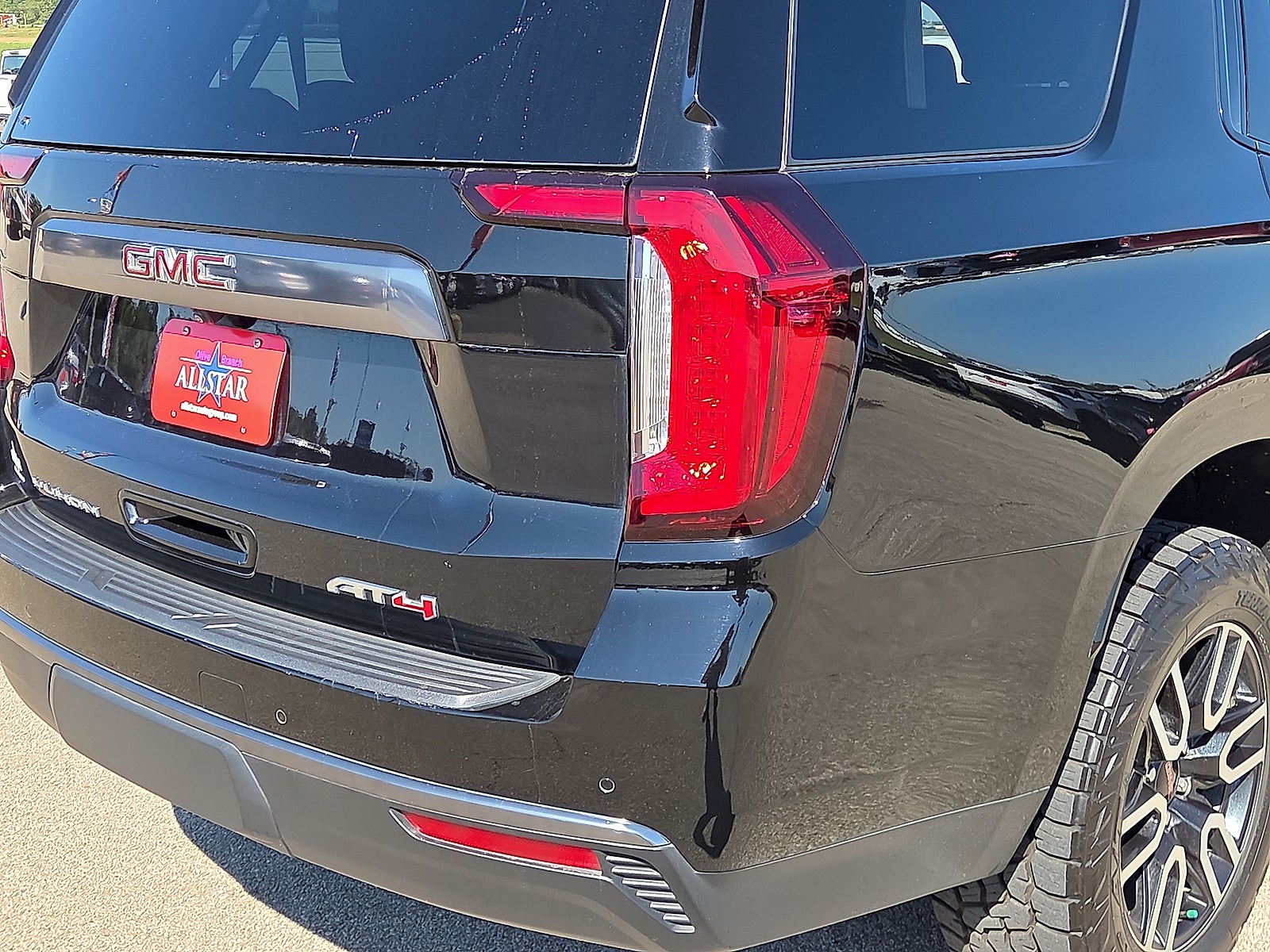 2024 GMC Yukon AT4