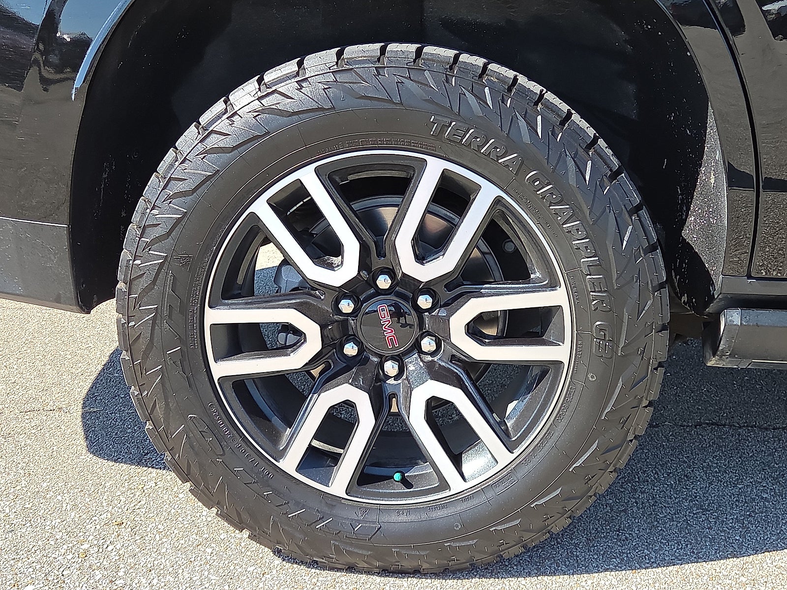 2024 GMC Yukon AT4