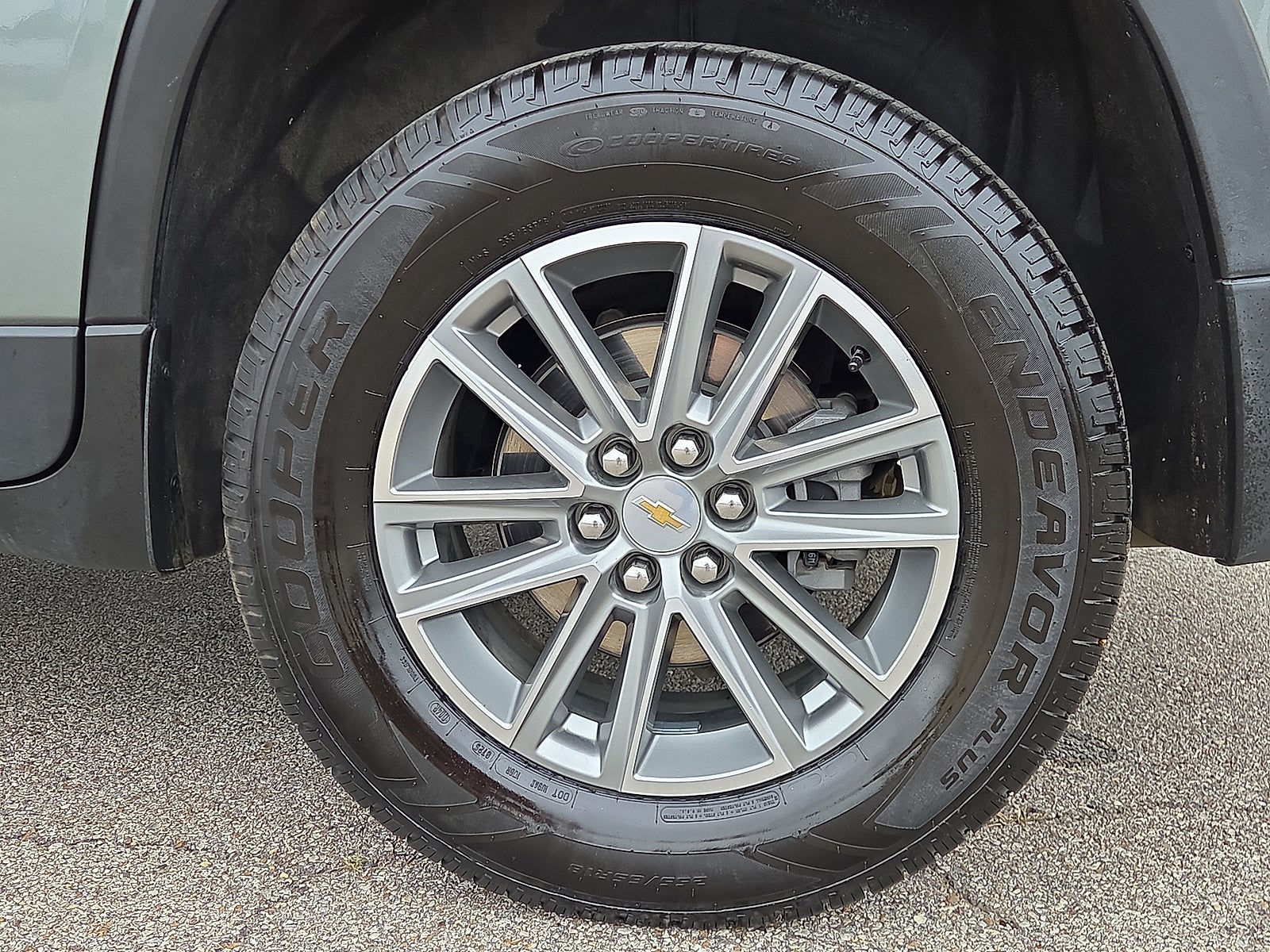 2023 Chevrolet Traverse LT Cloth
