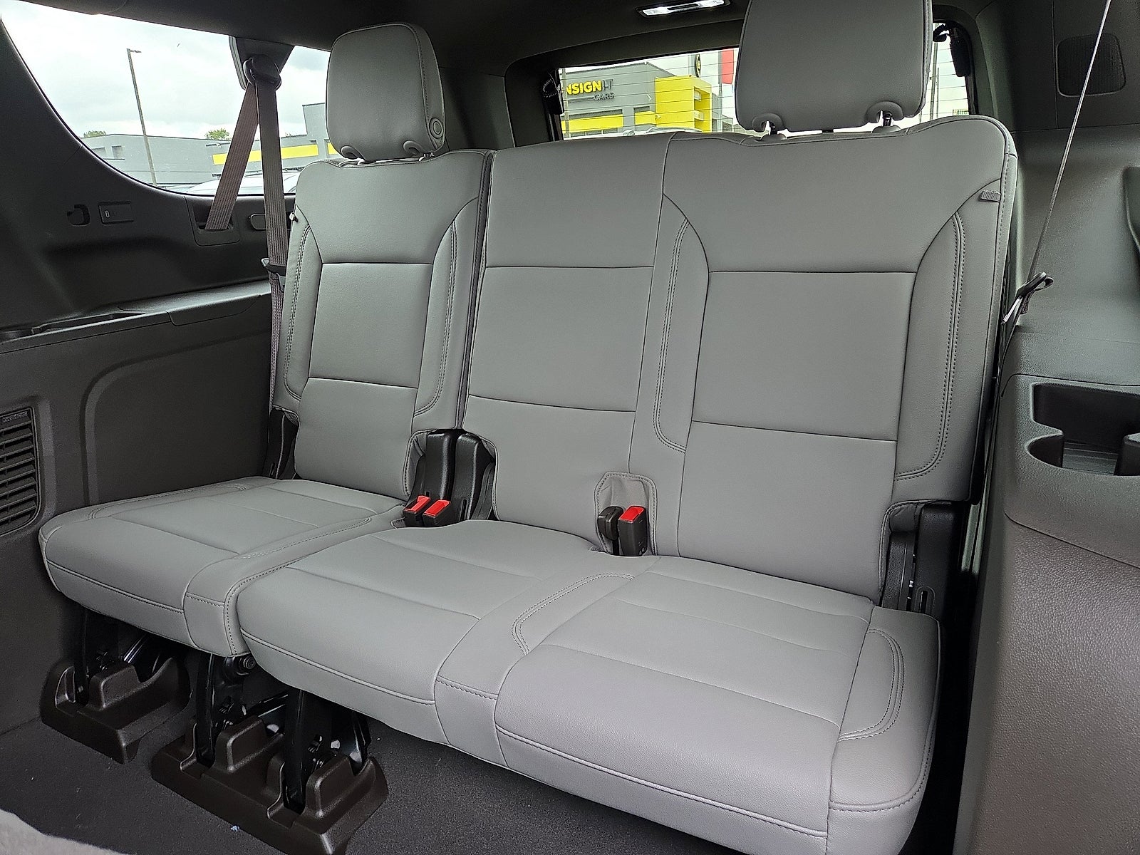 2027 Chevrolet Suburban LT