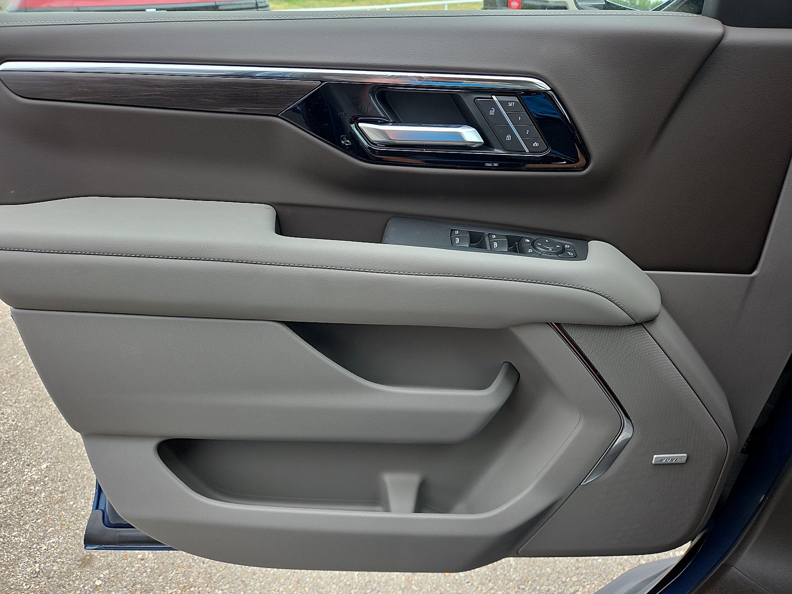 2027 Chevrolet Suburban LT