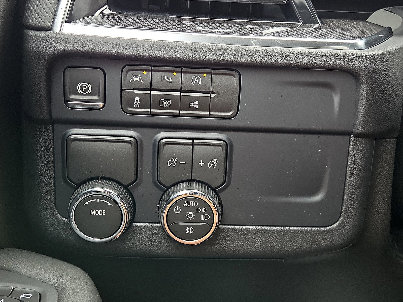 2027 Chevrolet Suburban RST