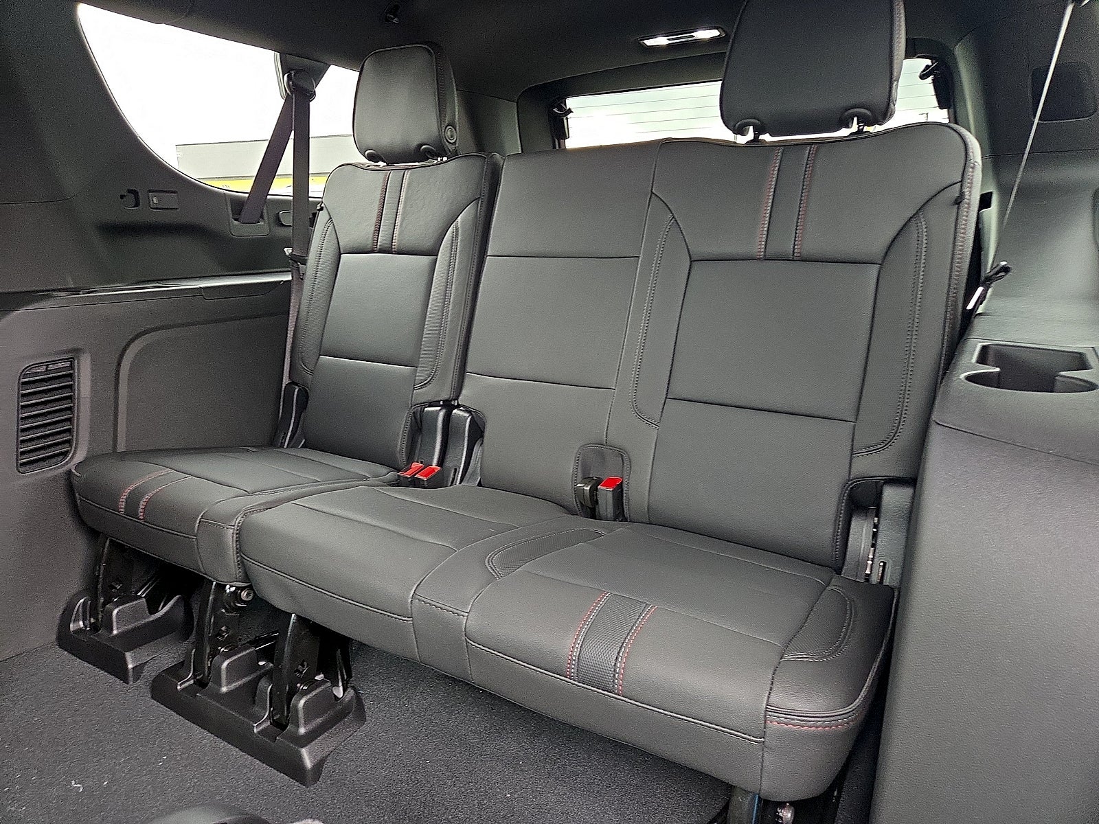 2027 Chevrolet Suburban RST