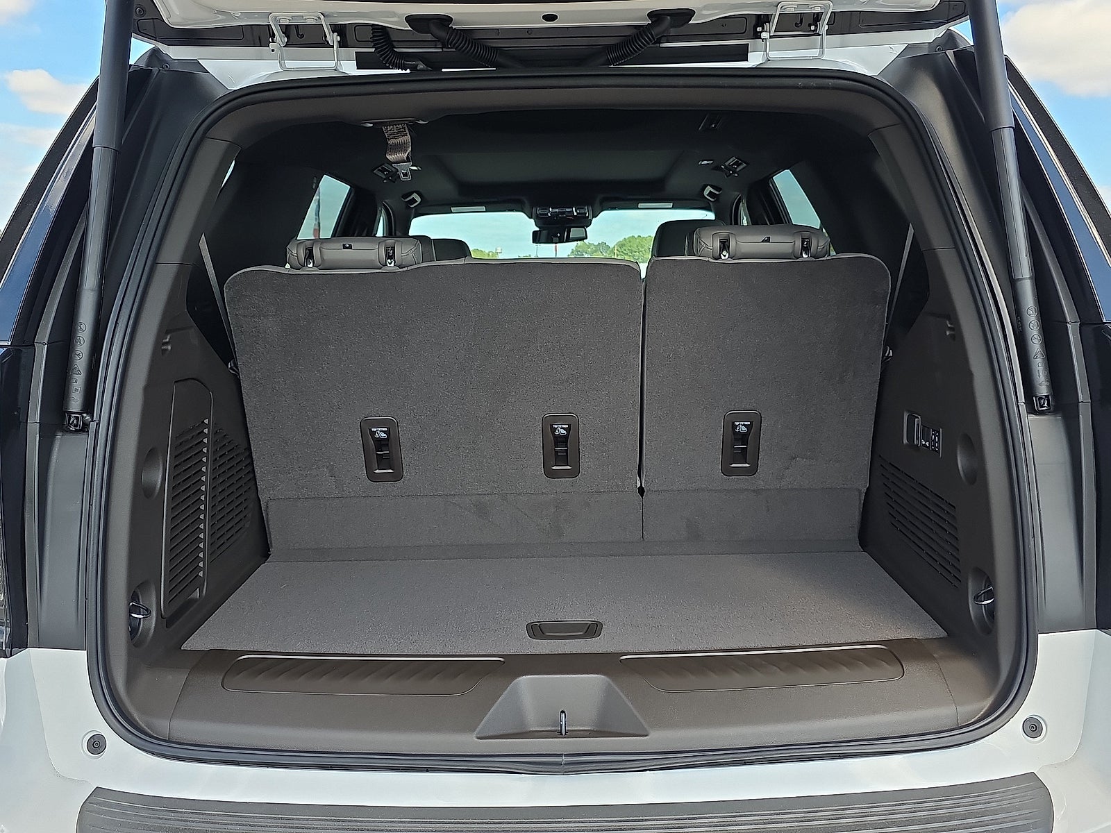 2027 Chevrolet Tahoe LT