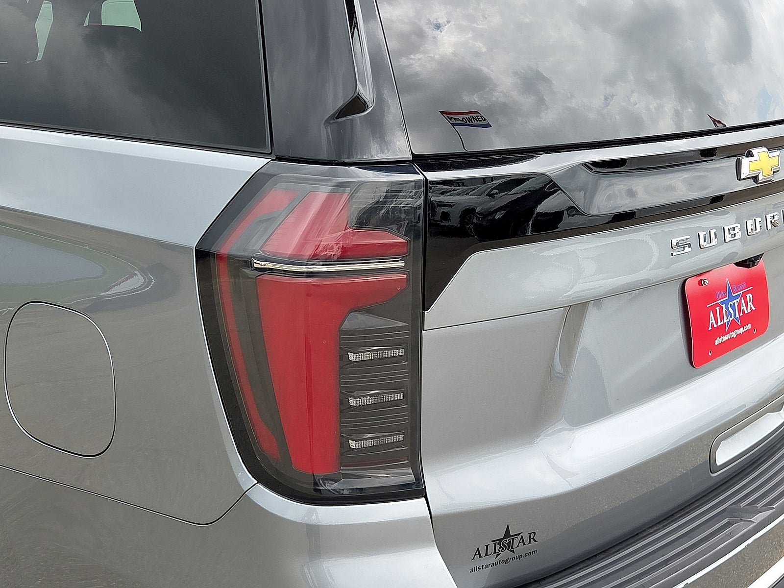 2025 Chevrolet Suburban LT