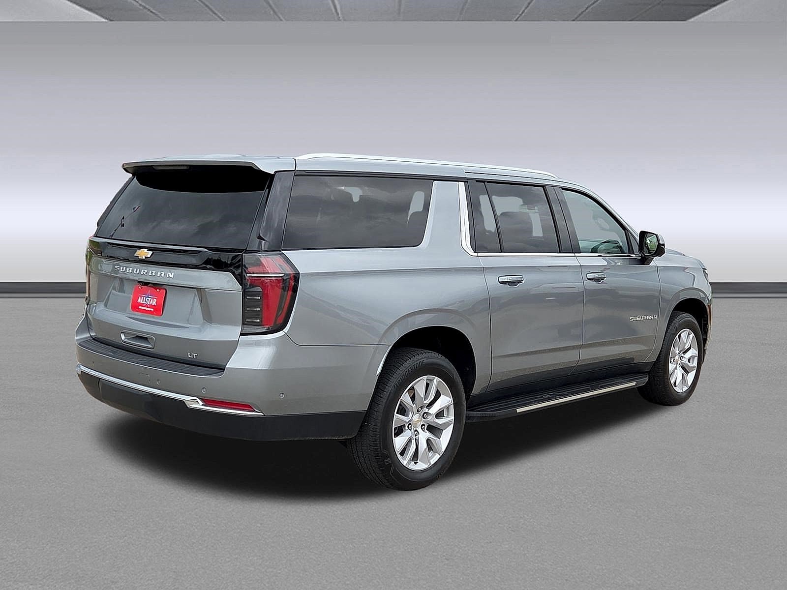 2025 Chevrolet Suburban LT