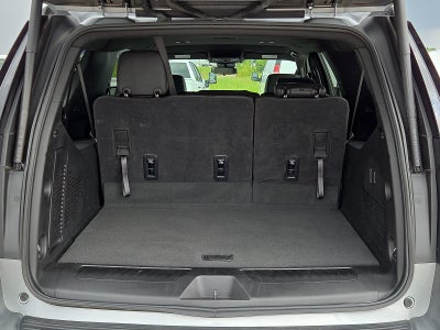 2025 Chevrolet Suburban LT