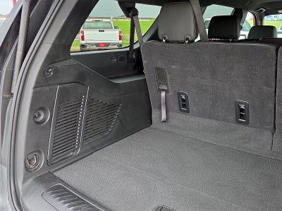 2025 Chevrolet Suburban LT