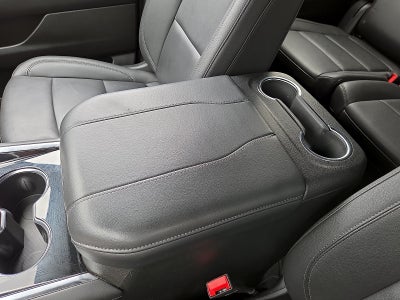 2025 Chevrolet Suburban LT