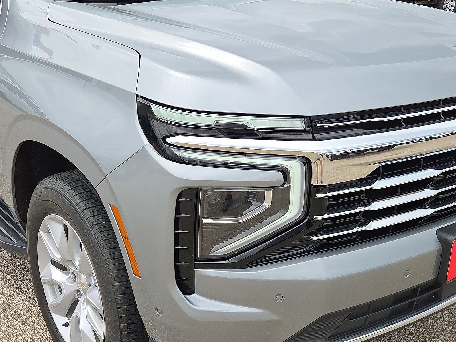 2025 Chevrolet Suburban LT
