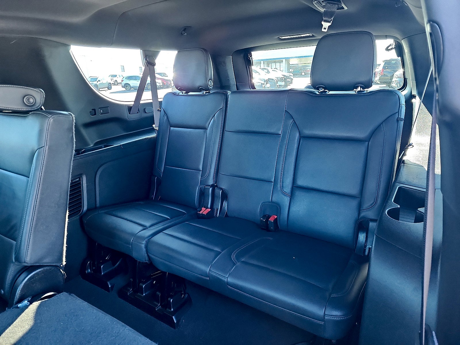 2024 Chevrolet Suburban LT