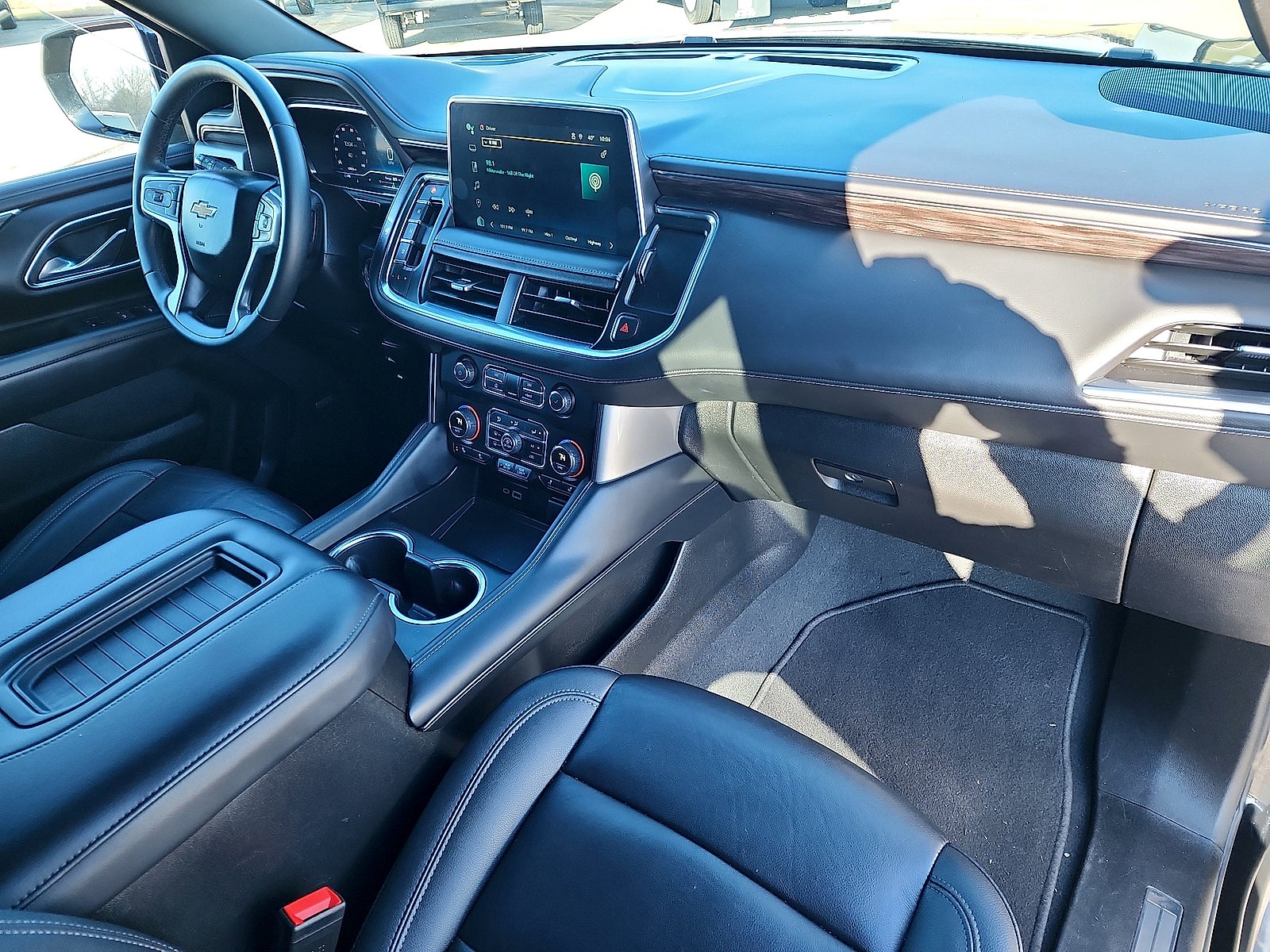 2024 Chevrolet Suburban LT