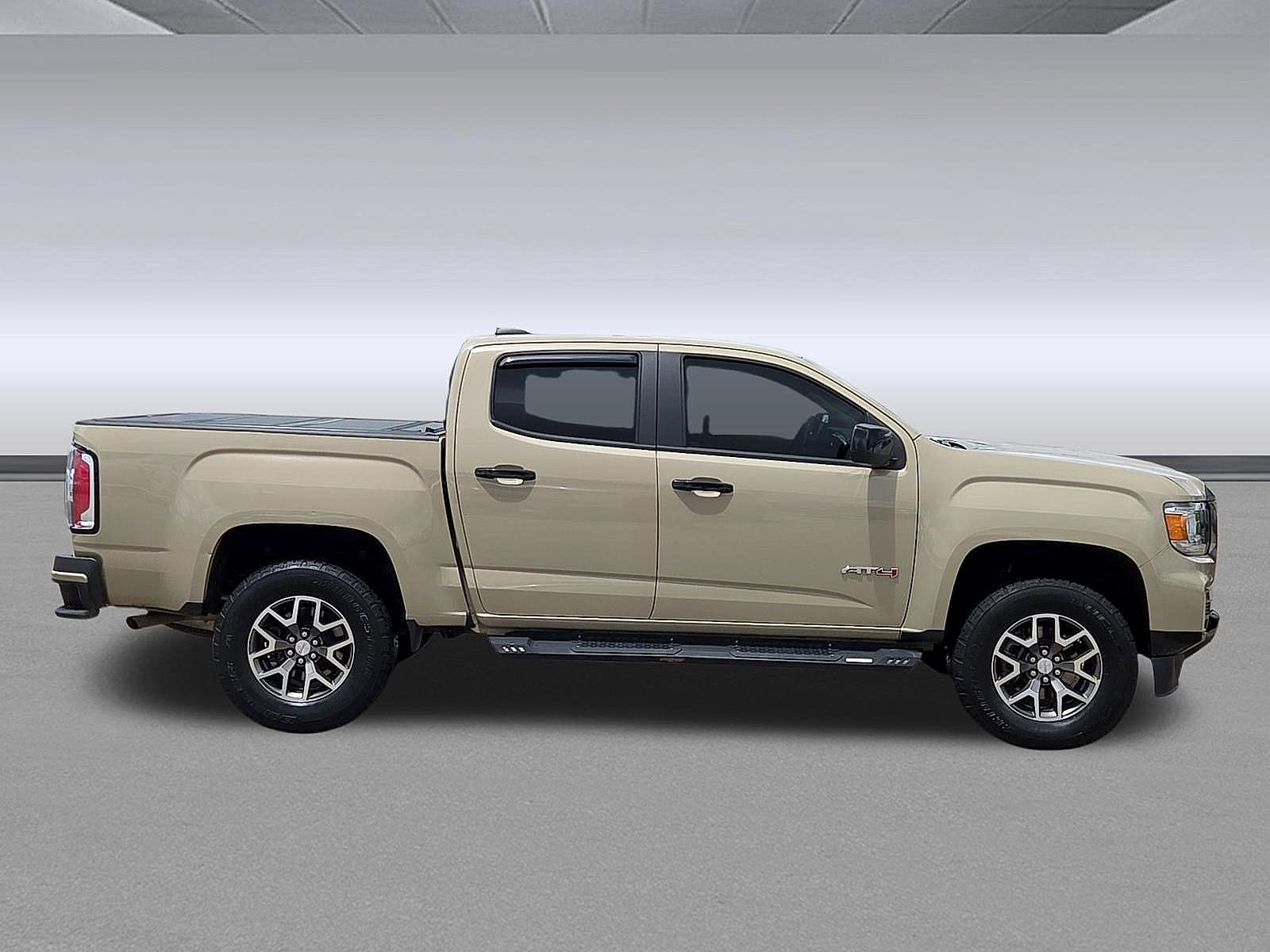 2022 GMC Canyon AT4 - Leather