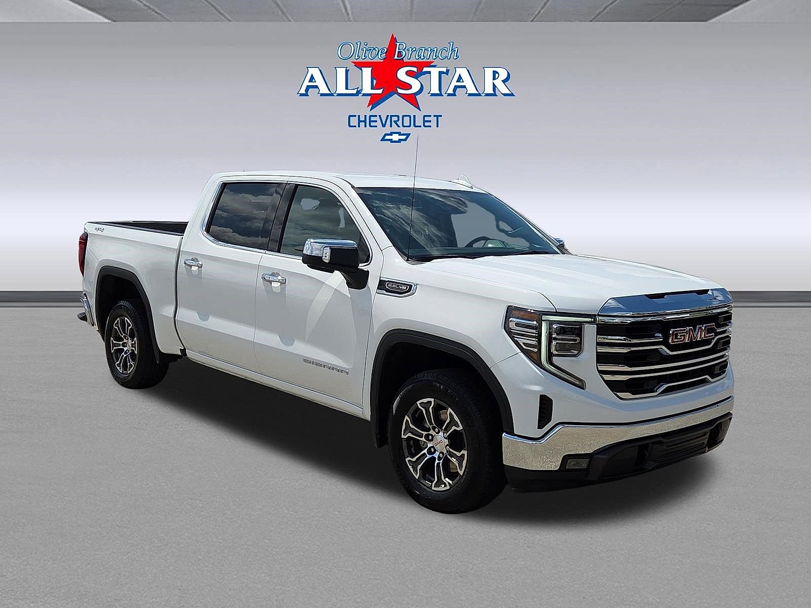 2025 GMC Sierra 1500 SLT