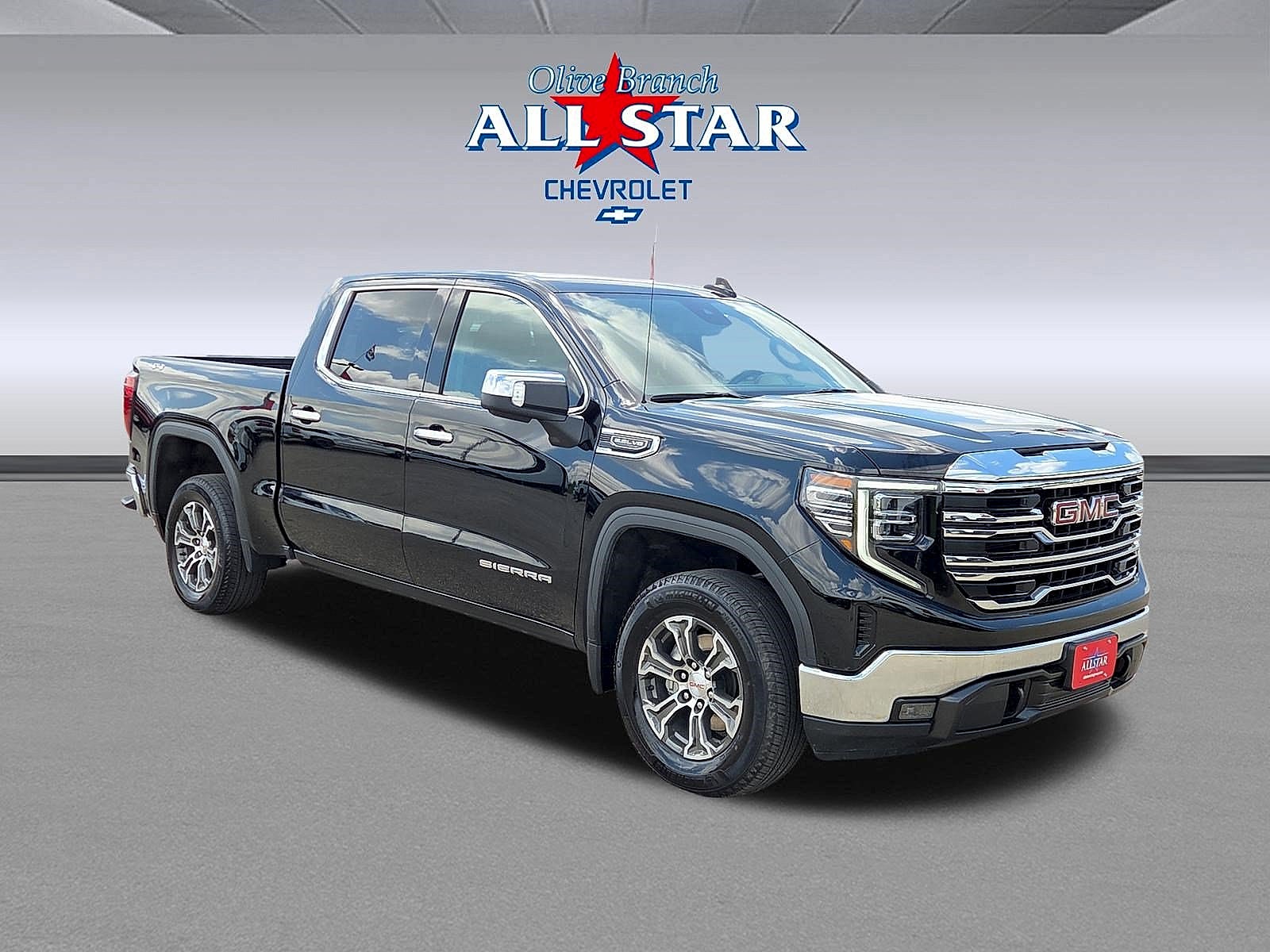 2025 GMC Sierra 1500 SLT