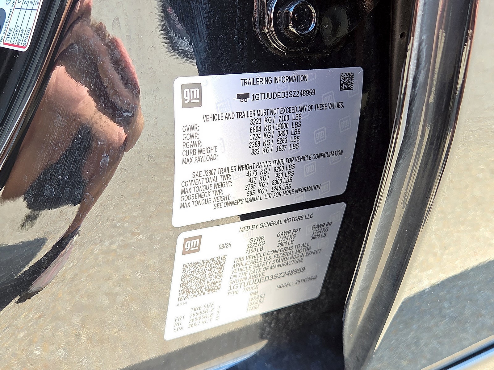 2025 GMC Sierra 1500 SLT