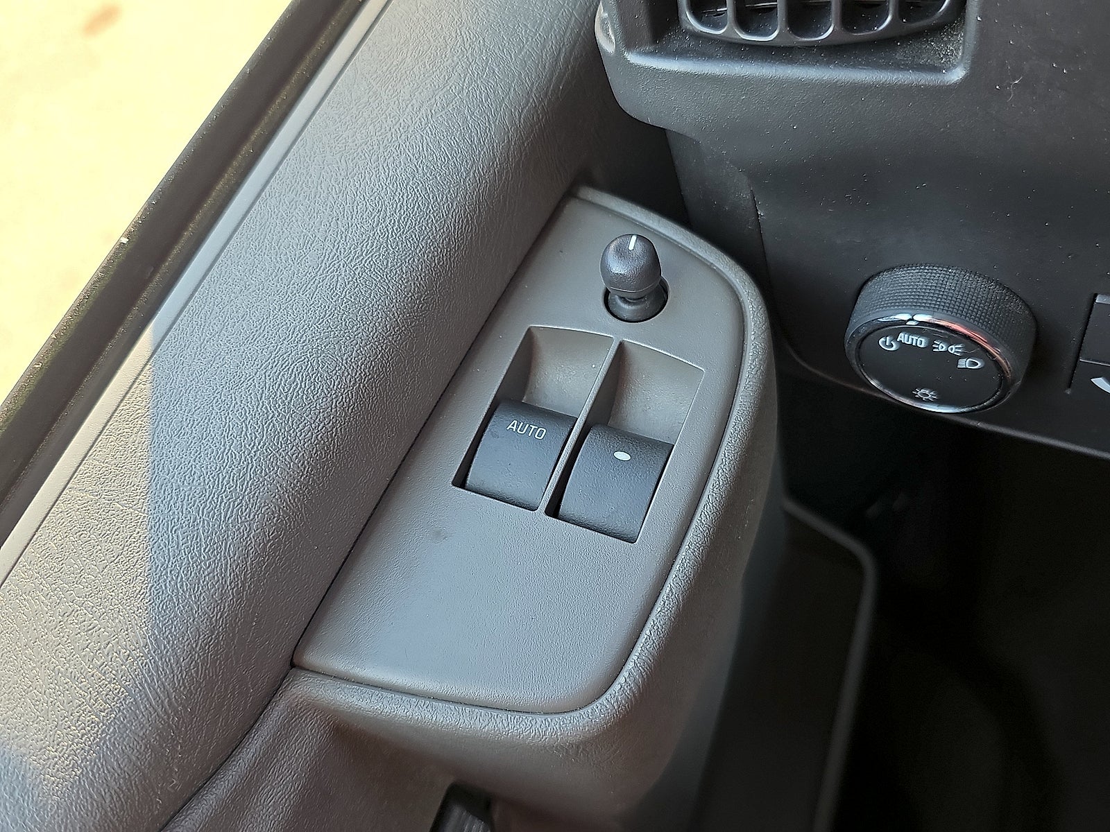 2025 GMC Savana Cargo Work Van