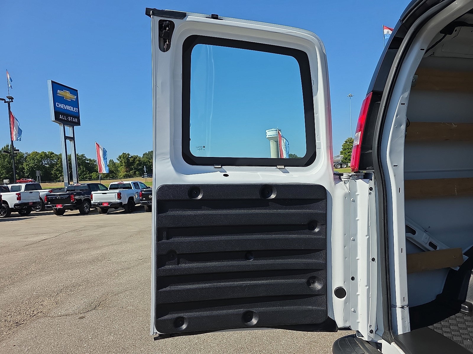 2025 GMC Savana Cargo Work Van