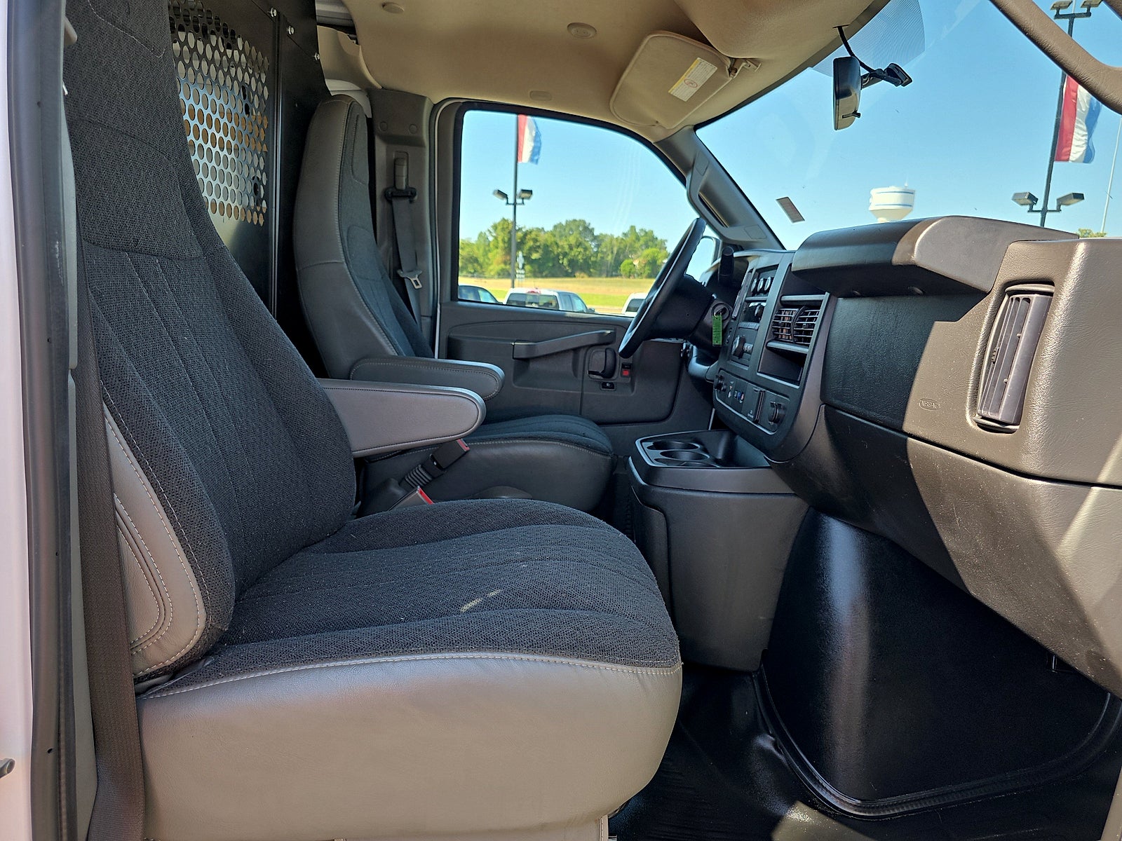 2025 GMC Savana Cargo Work Van