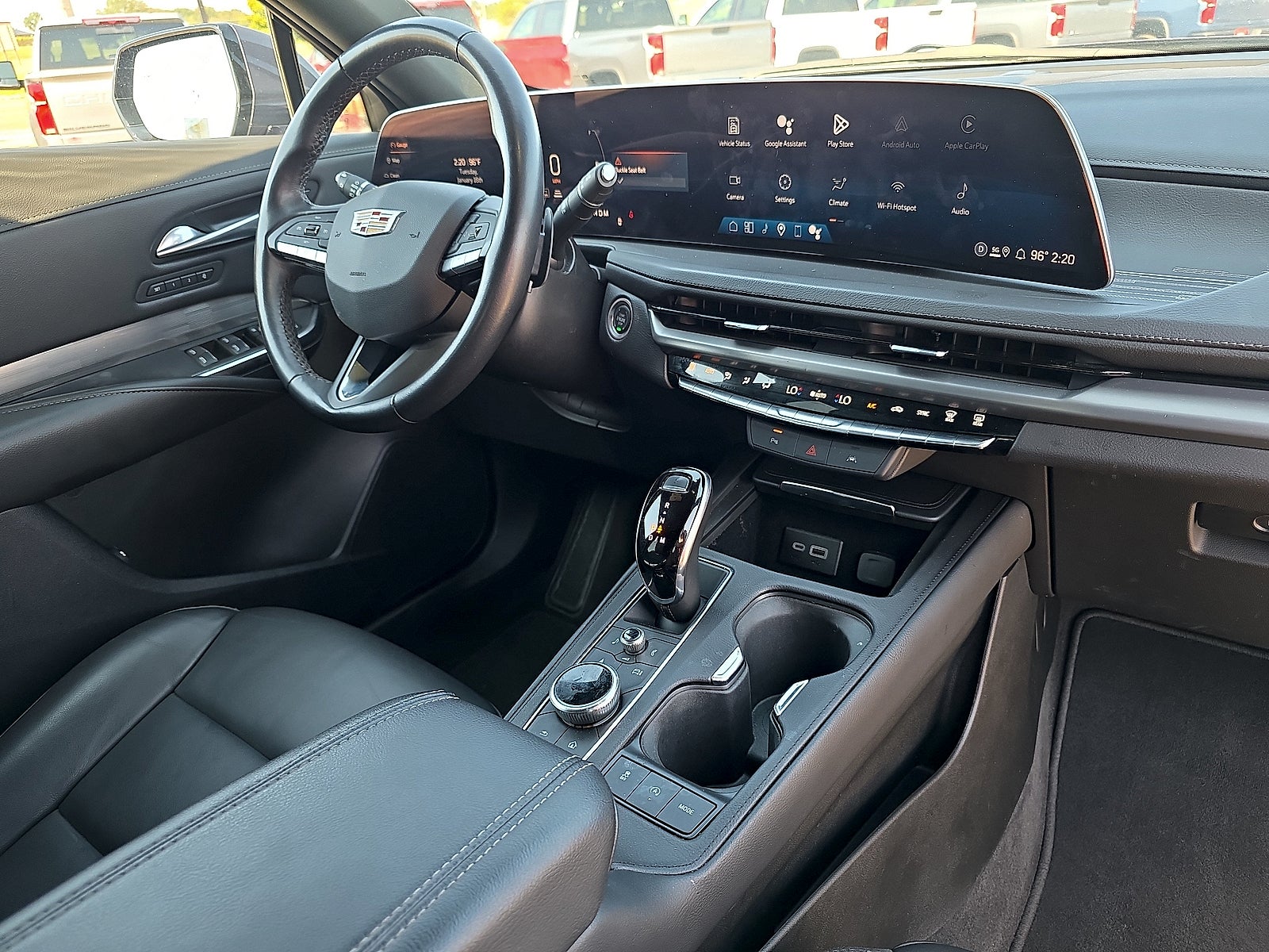 2025 Cadillac XT4 Premium Luxury
