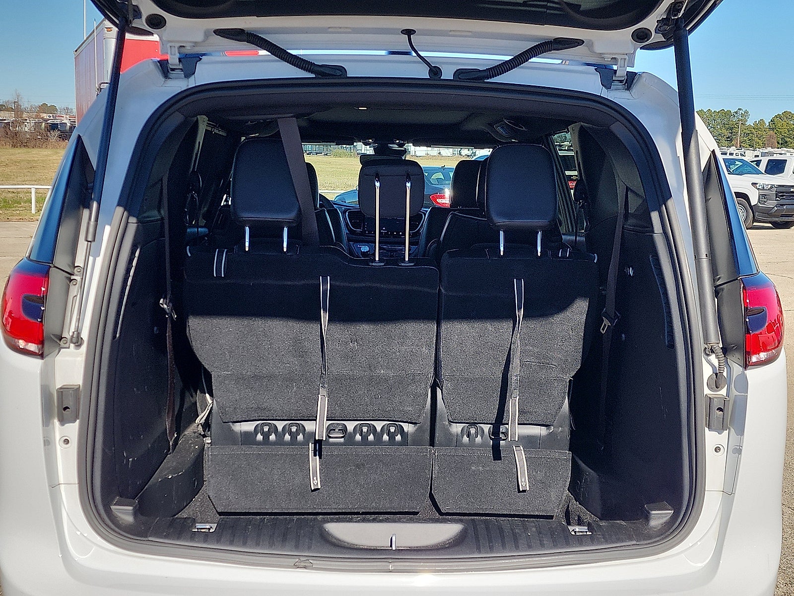 2025 Chrysler Pacifica Limited