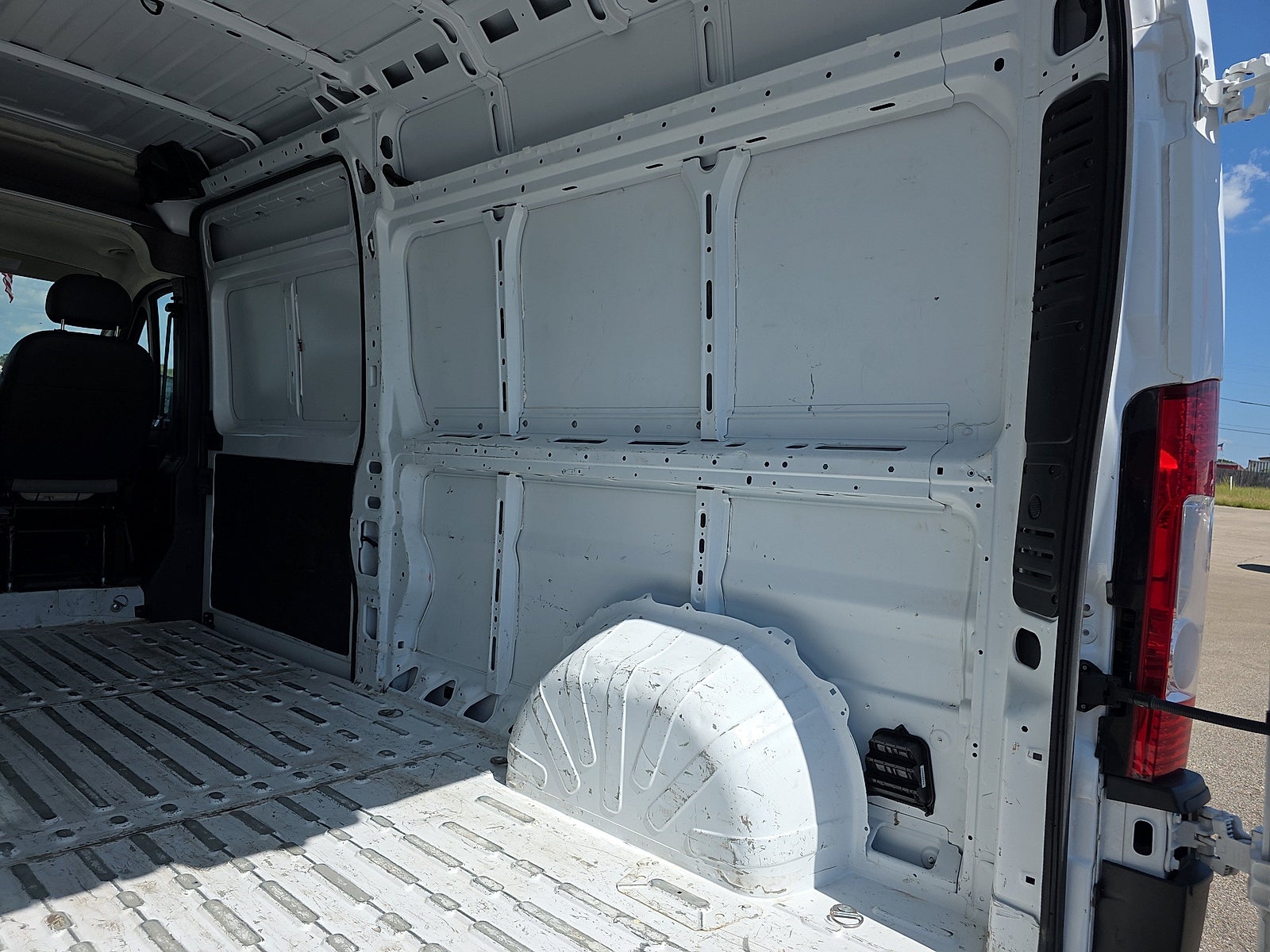 2024 RAM ProMaster Cargo Van Tradesman