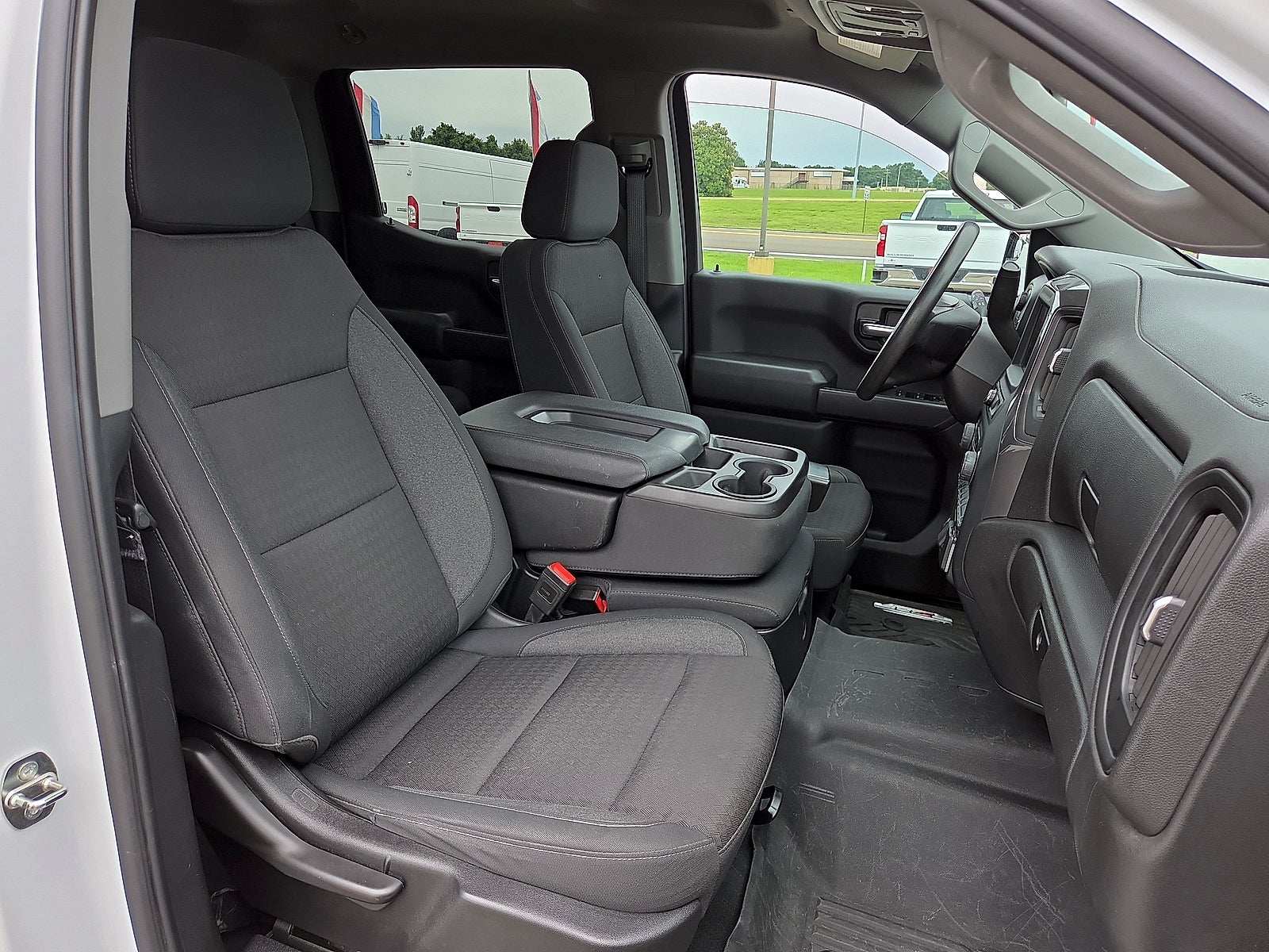 2023 Chevrolet Silverado 1500 Custom Trail Boss