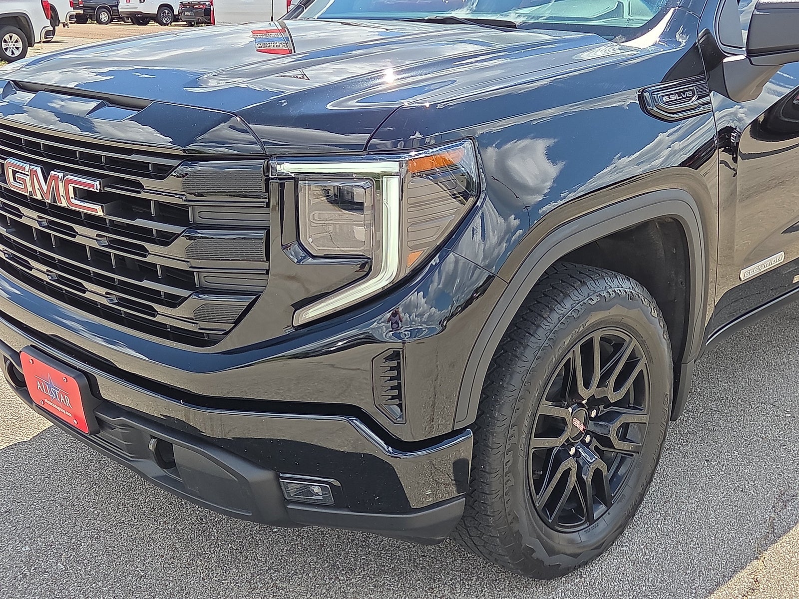 2025 GMC Sierra 1500 Elevation