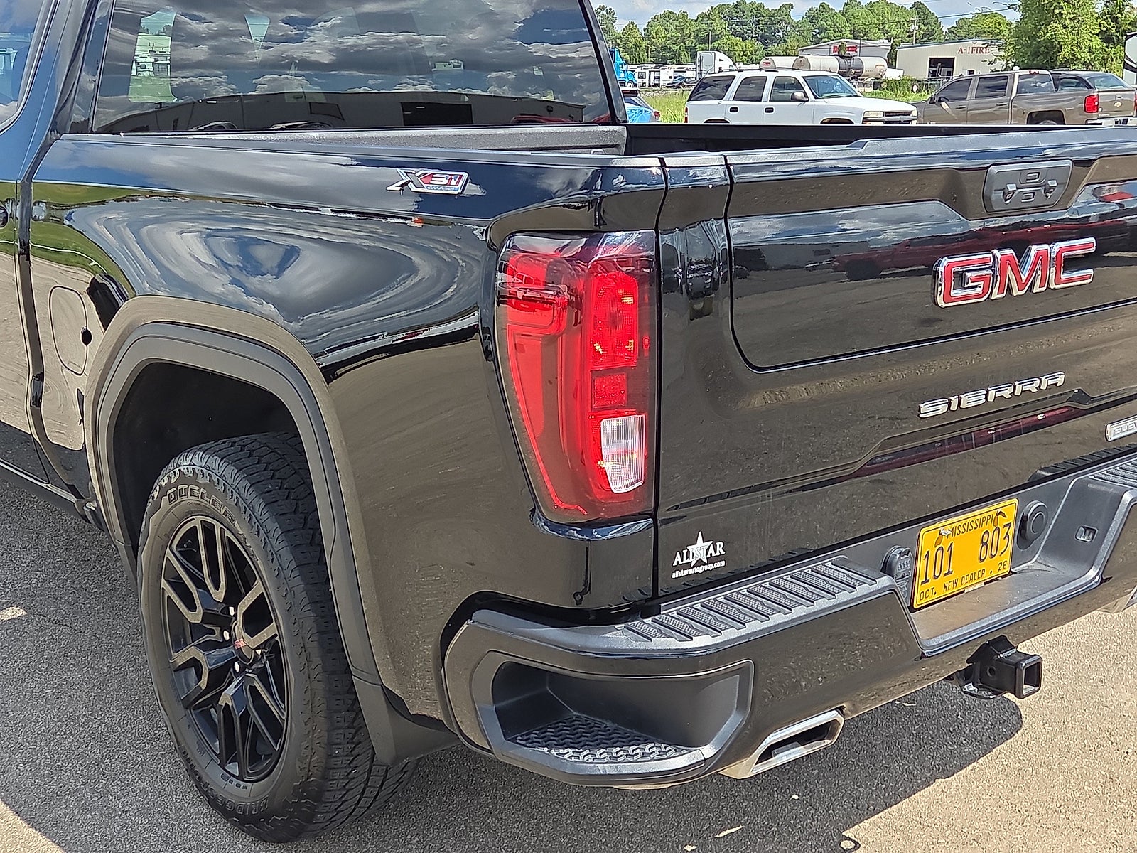 2025 GMC Sierra 1500 Elevation