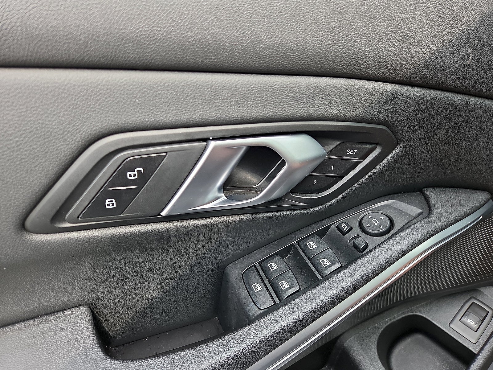 2025 BMW 3 Series 330i