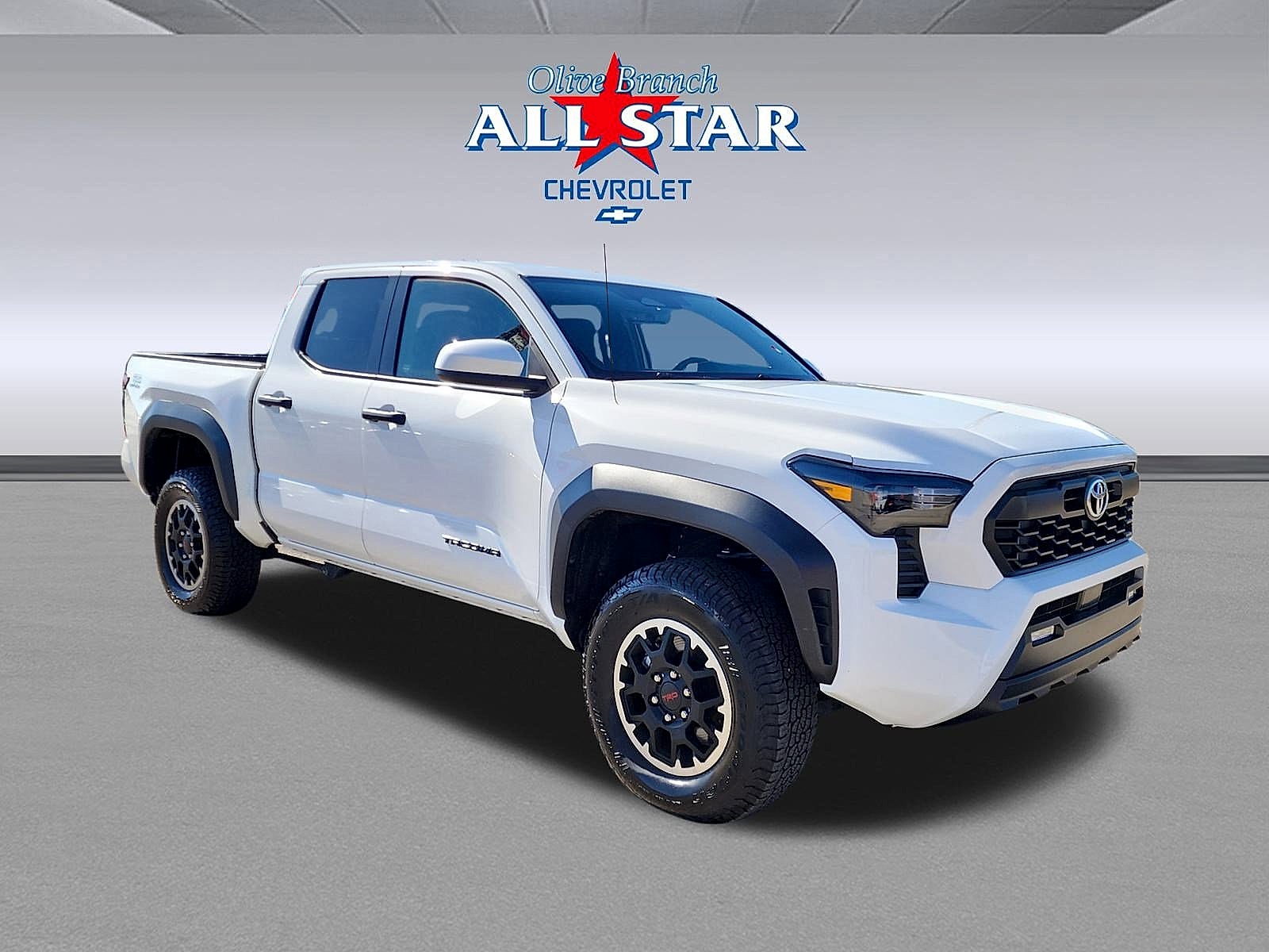 2025 Toyota Tacoma 4WD SR