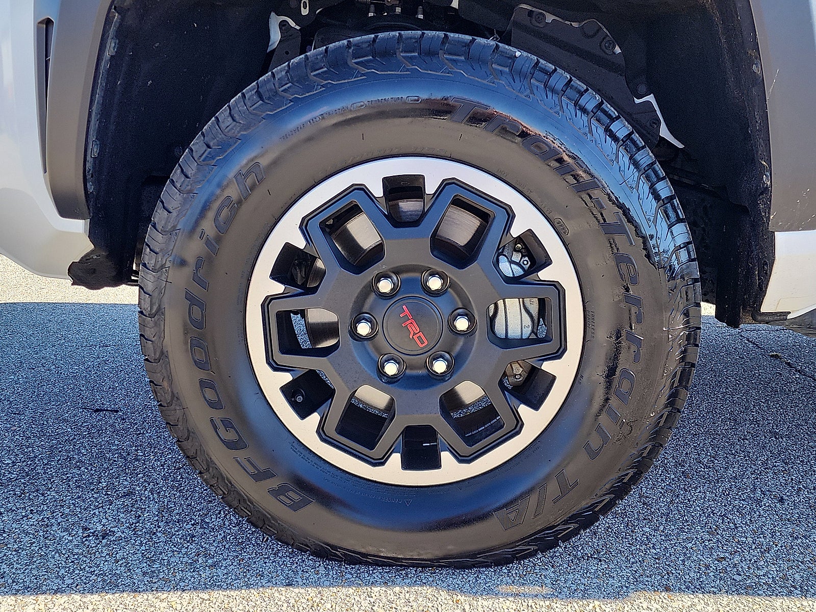 2025 Toyota Tacoma 4WD SR