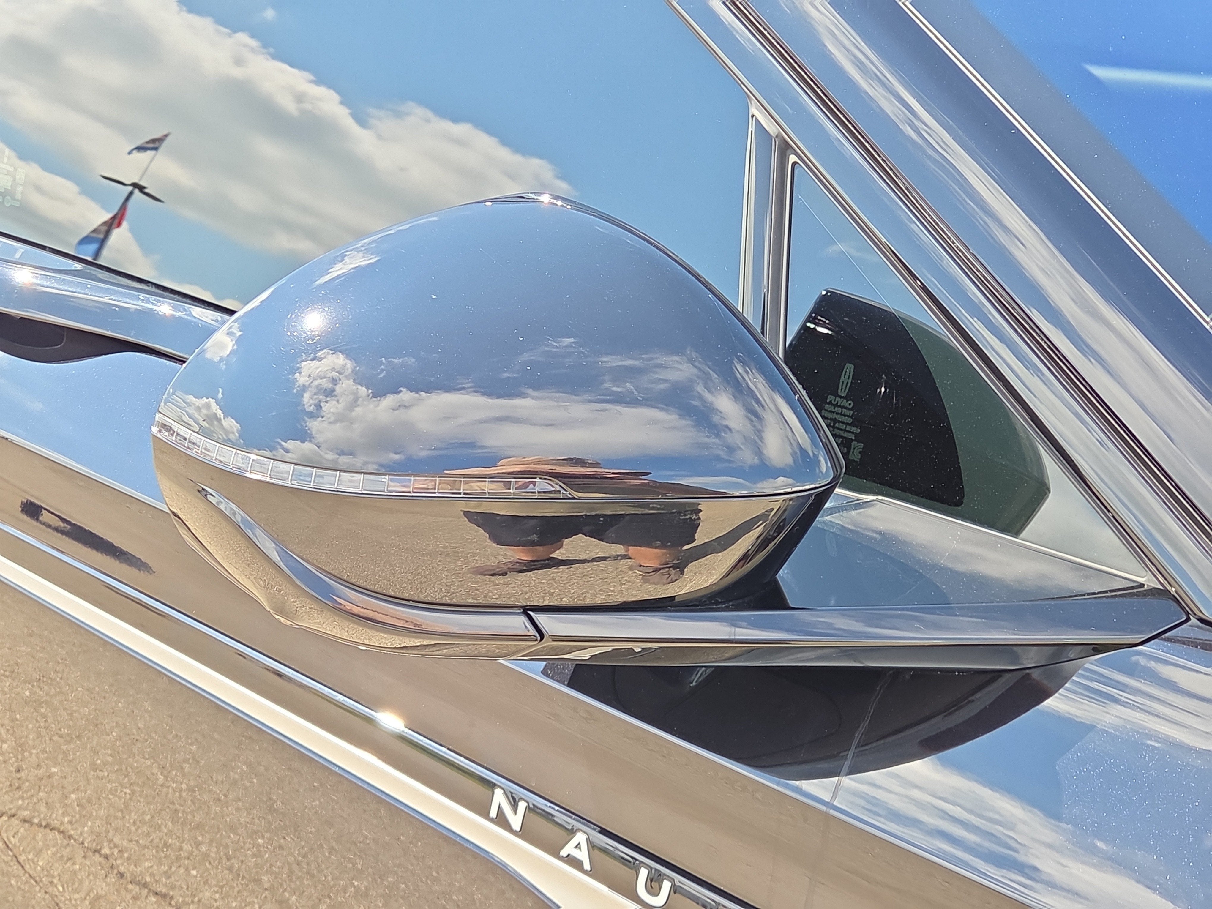 2024 Lincoln Nautilus Reserve