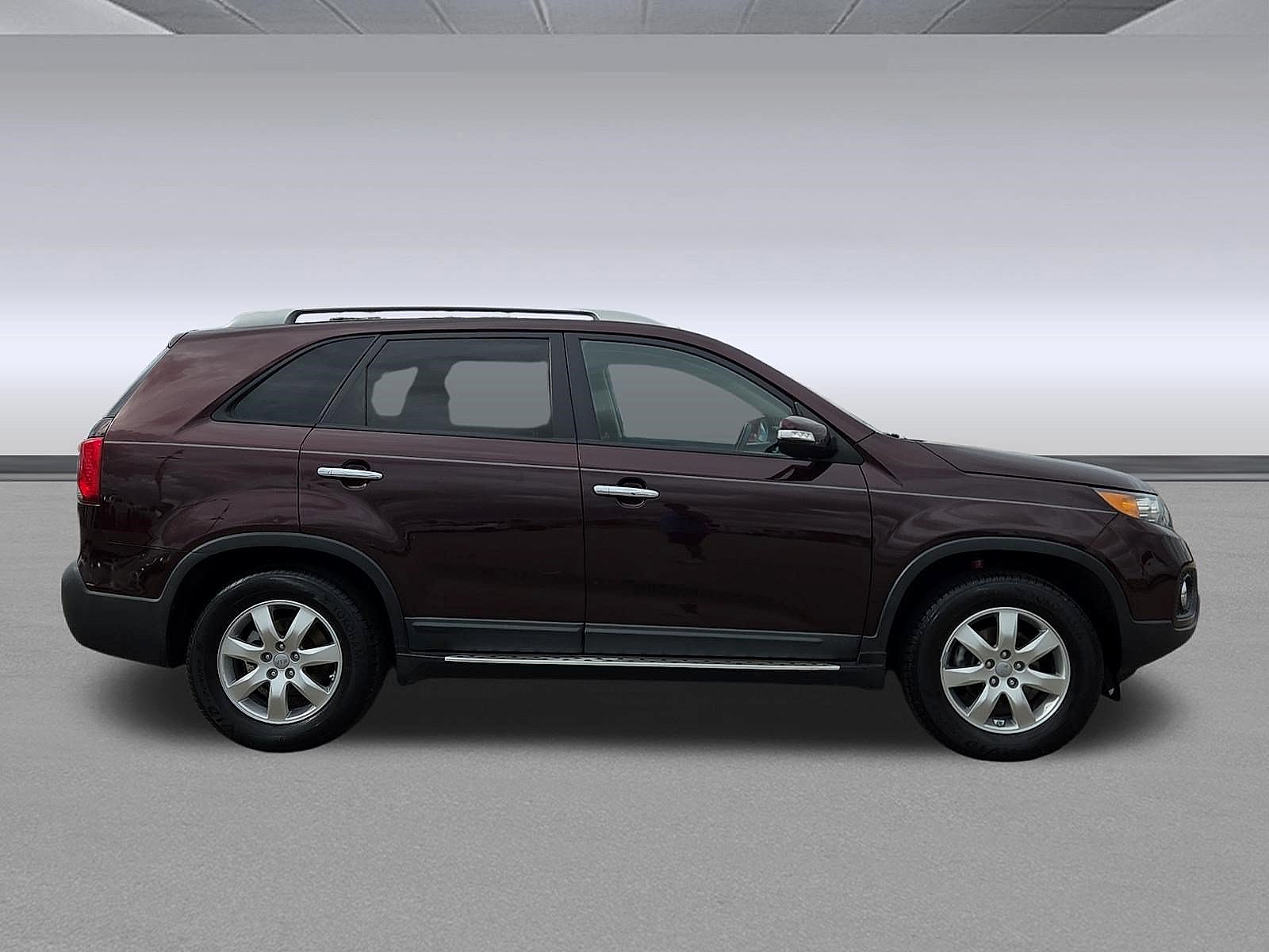 Used 2012 Kia Sorento LX with VIN 5XYKT3A64CG308341 for sale in Olive Branch, MS