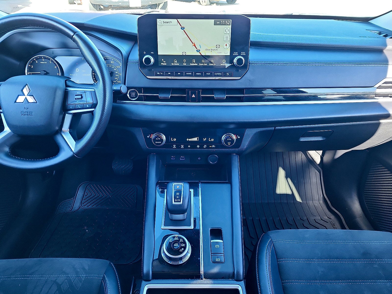 2024 Mitsubishi Outlander SE