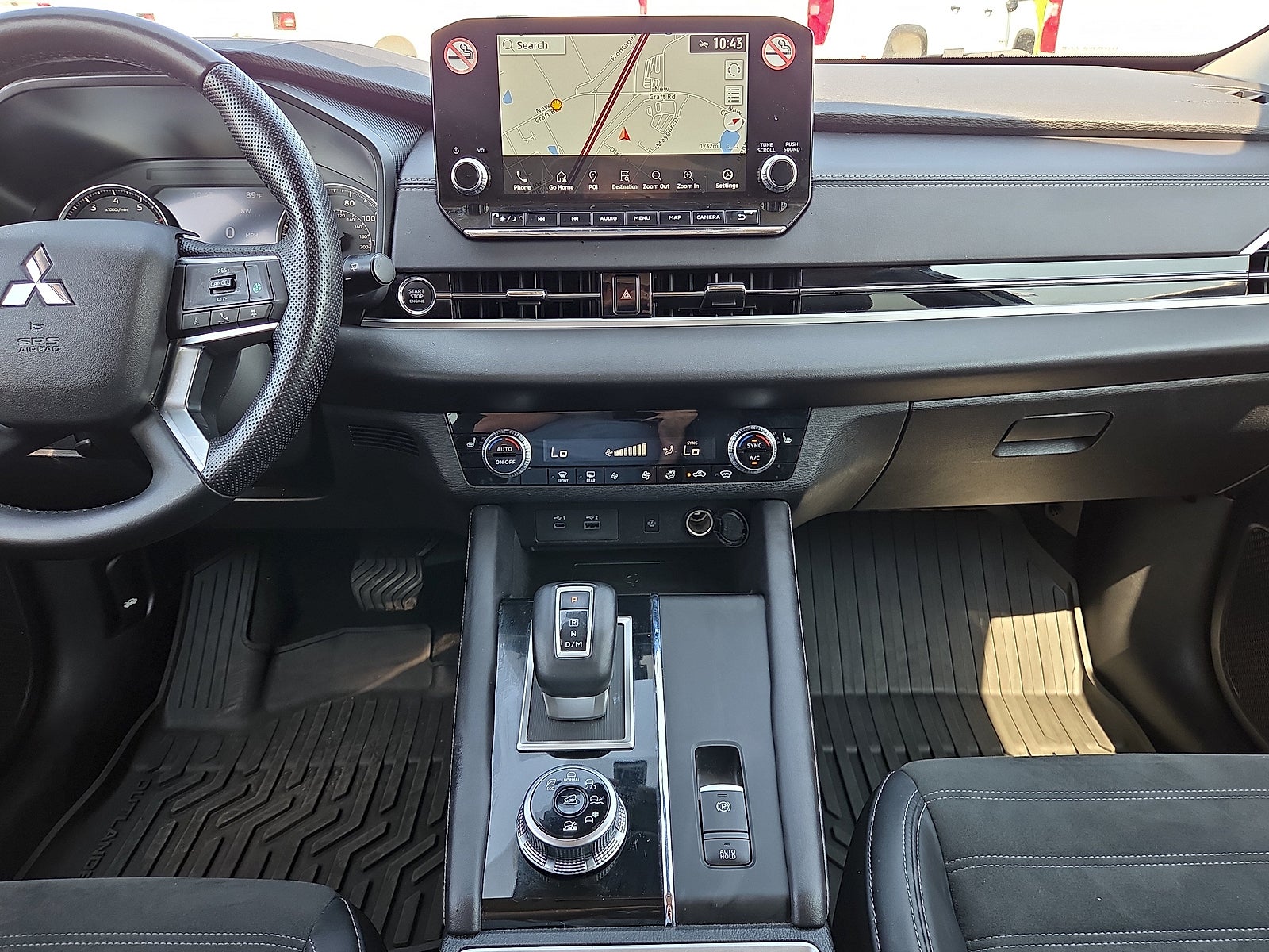 2024 Mitsubishi Outlander SE