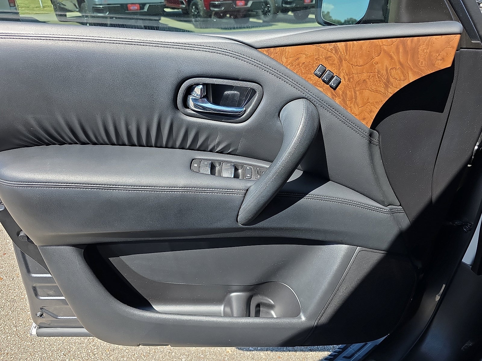 2023 Nissan Armada SL