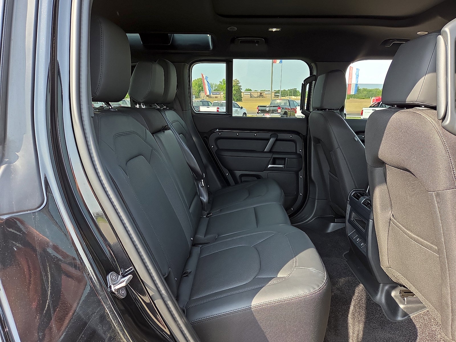 2025 Land Rover Defender S