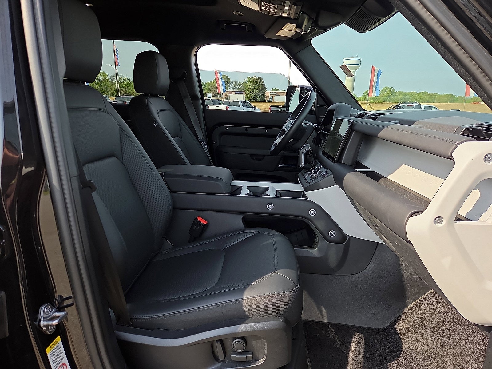 2025 Land Rover Defender S
