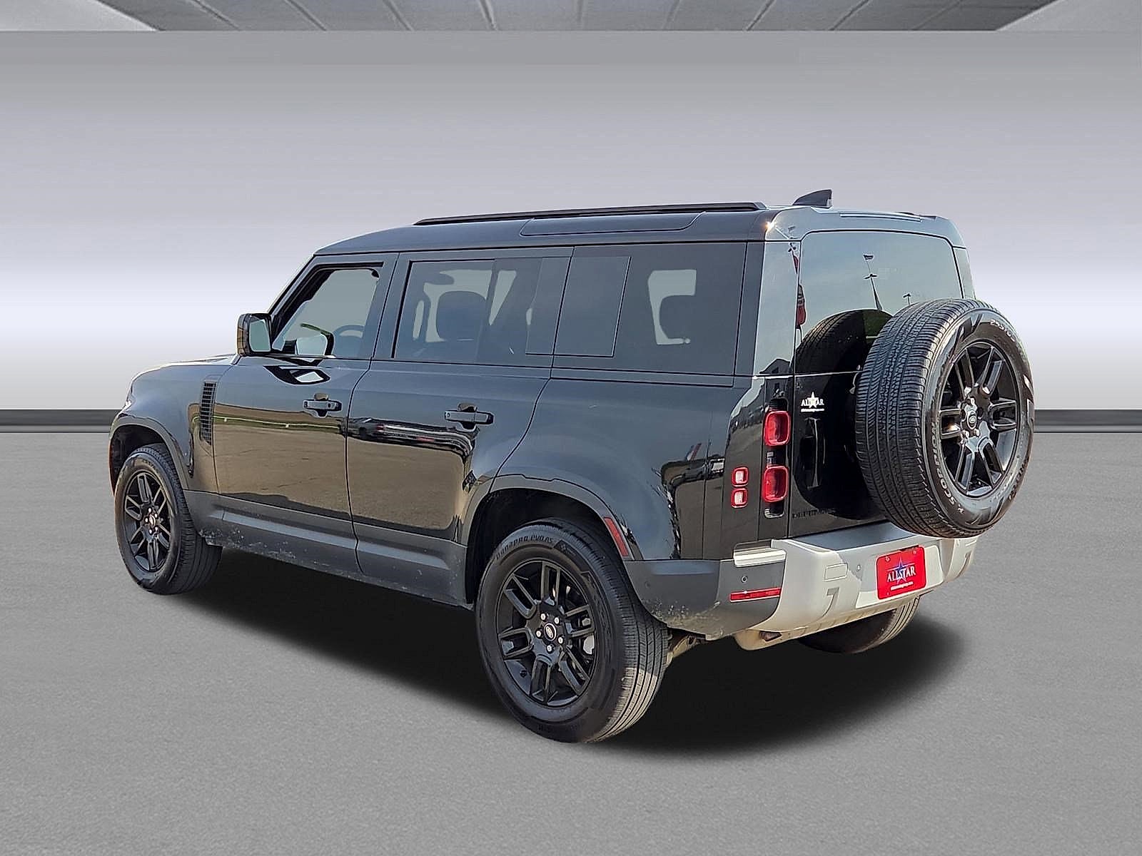 2025 Land Rover Defender S